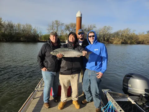 Group photo with chinook salmon.